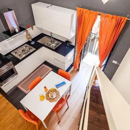 Appartement Duomo 6 *